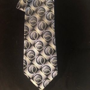 Concepts by Claiborne Silver/Blue Pattern Tie